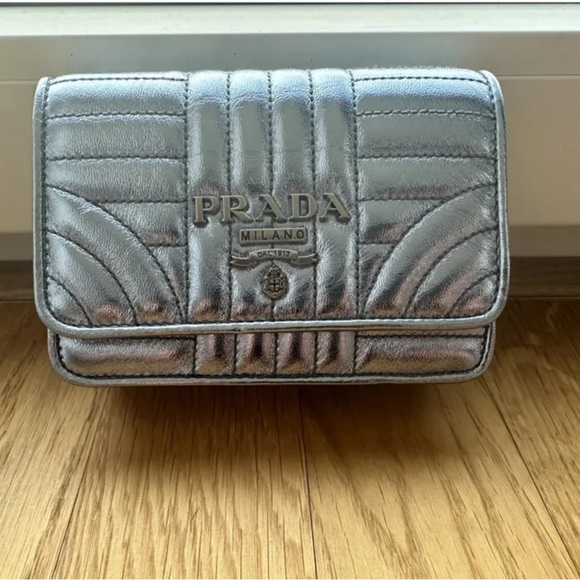 Authentic Prada Diagramme Leather Clutch Bag - Picture 10 of 11